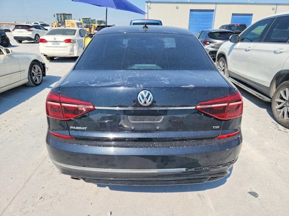 2017 VOLKSWAGEN PASSAT R-LINE 6