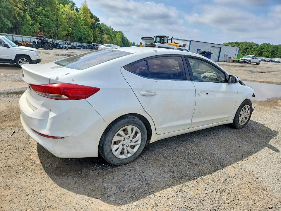 2017 HYUNDAI ELANTRA SE 3