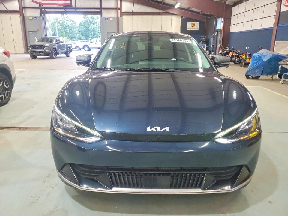 2022 KIA EV6 WIND 5