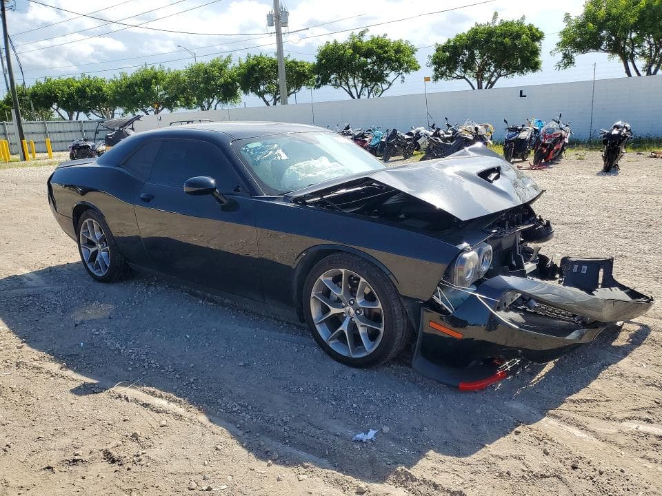 2023 DODGE CHALLENGER GT 4