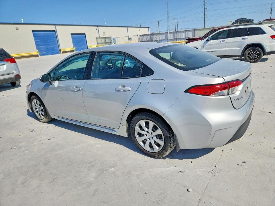 2024 TOYOTA COROLLA LE 2