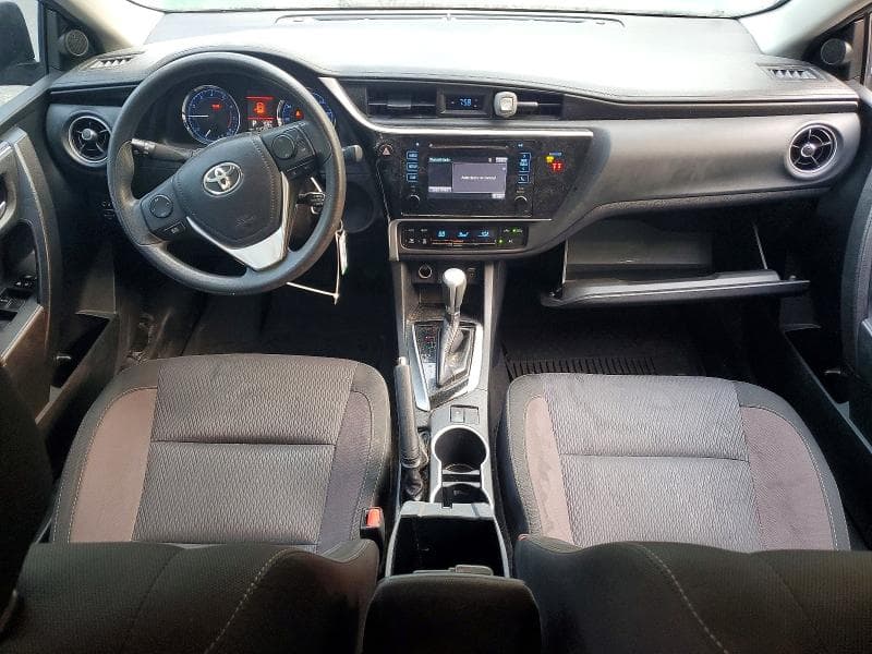 2018 TOYOTA COROLLA LE 8