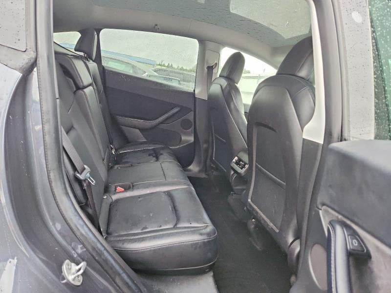 2021 TESLA MODEL Y 10