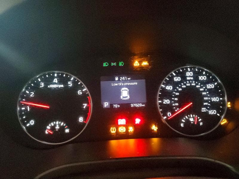 2021 KIA SELTOS S 9