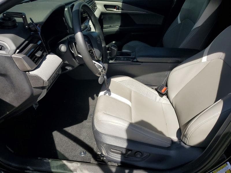 2026 TOYOTA CAMRY SE 7