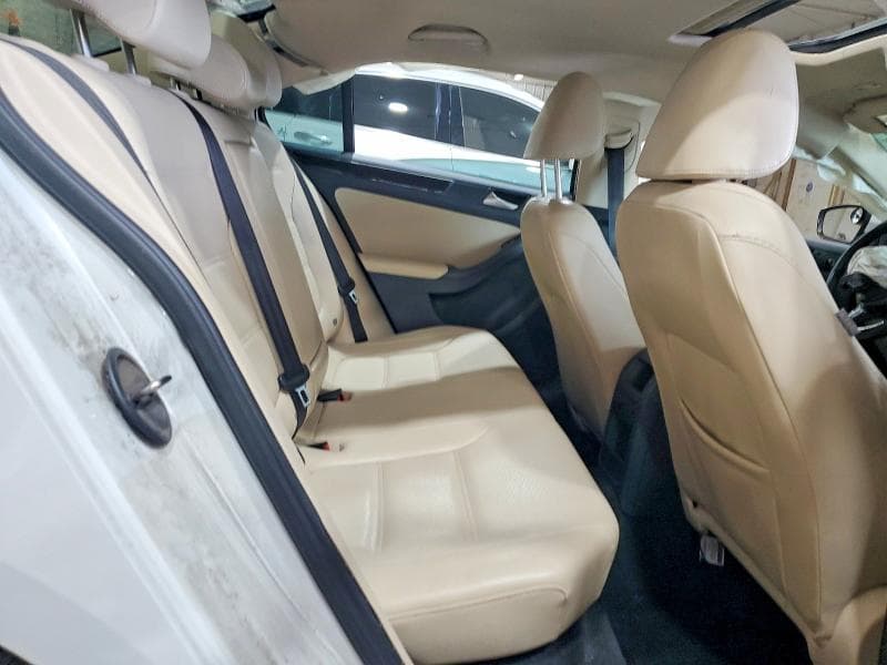 2017 VOLKSWAGEN JETTA SEL 10