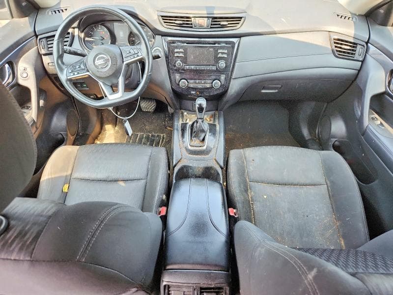 2017 NISSAN ROGUE SV 8