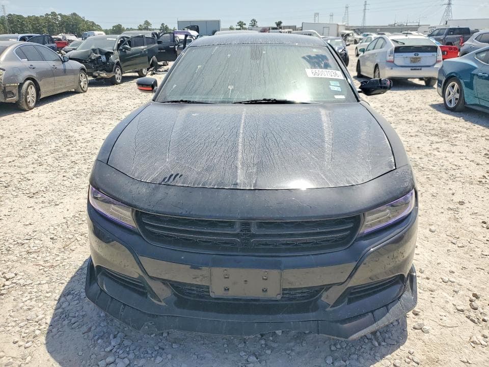 2017 DODGE CHARGER SE 5
