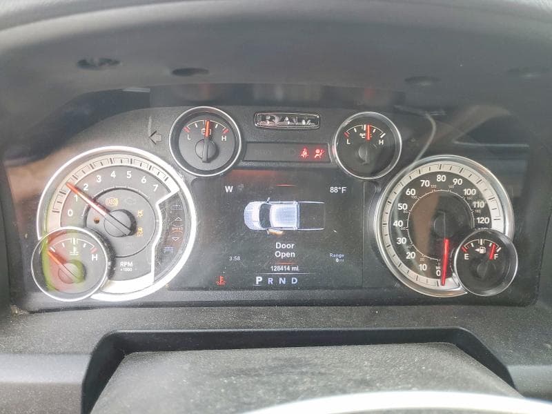 2017 RAM 1500 SLT 9