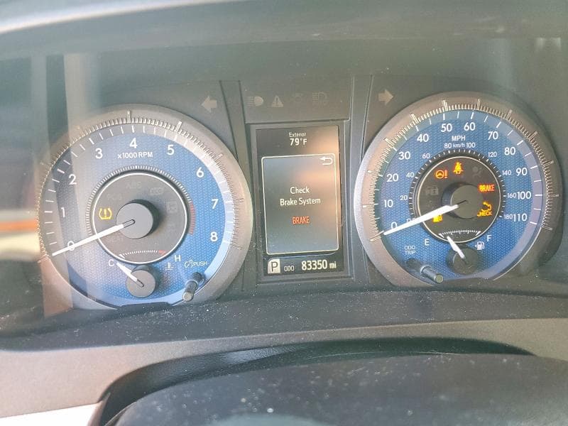 2017 TOYOTA SIENNA XLE 7-PASSENGER 9
