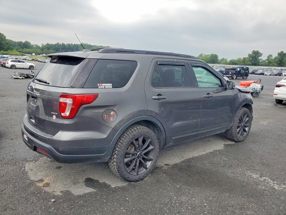 2018 FORD EXPLORER XLT 3