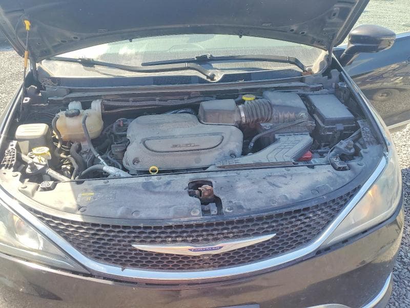 2019 CHRYSLER PACIFICA TOURING L 12