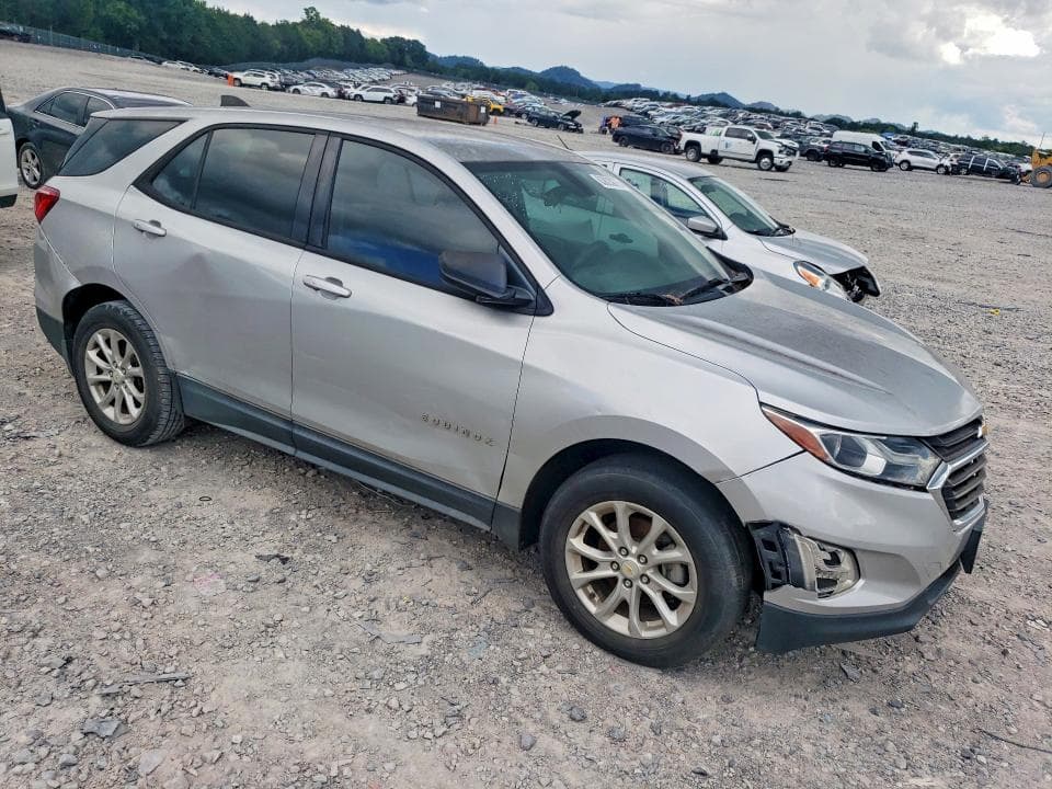 2018 CHEVROLET EQUINOX LS 4