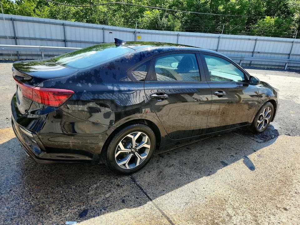 2021 KIA FORTE LXS 3
