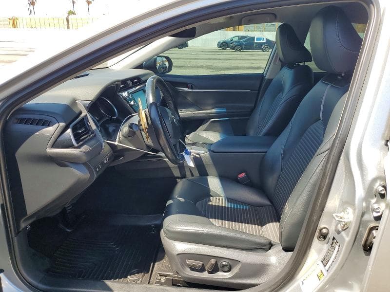 2019 TOYOTA CAMRY SE 7