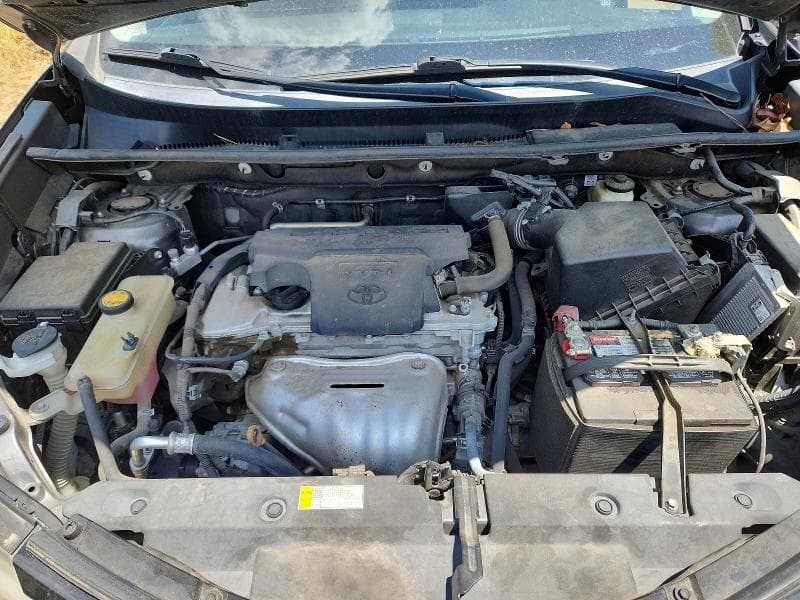 2018 TOYOTA RAV4 XLE 12