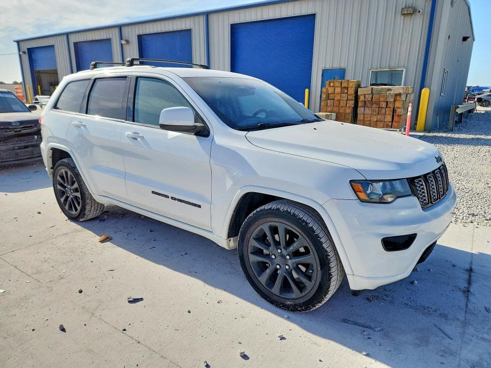 2017 JEEP GRAND CHEROKEE LAREDO 4