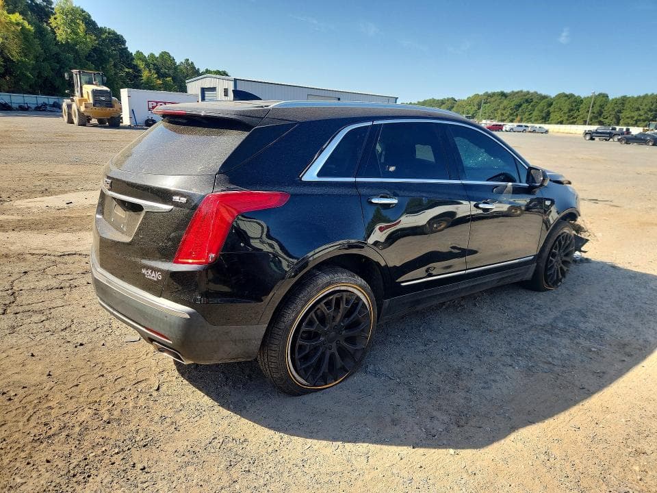 2017 CADILLAC XT5 LUXURY 3