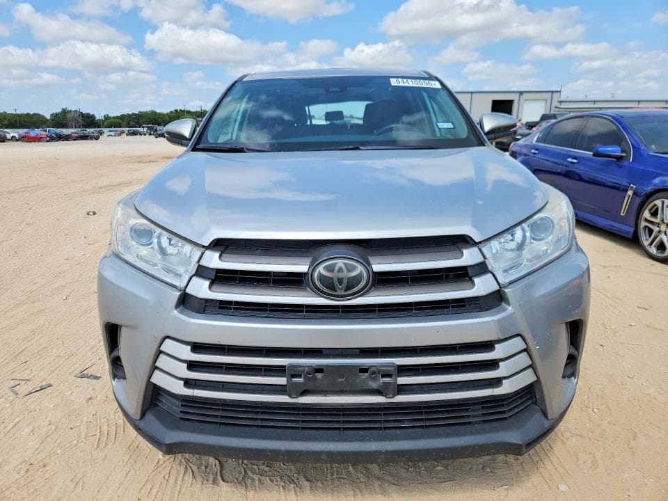 2018 TOYOTA HIGHLANDER LE 5