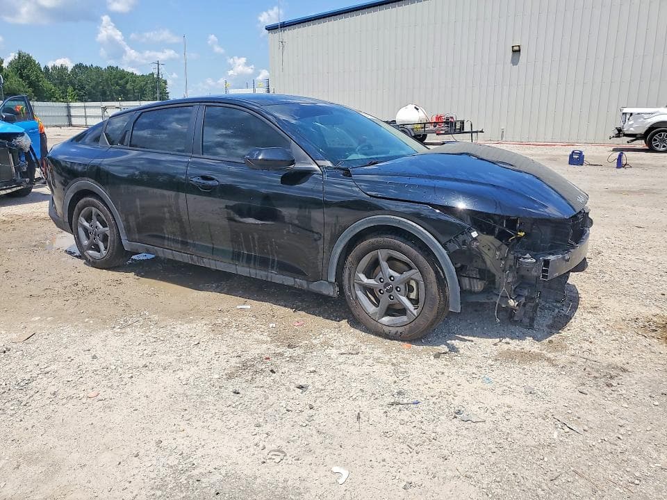 2025 KIA K4 LXS 4