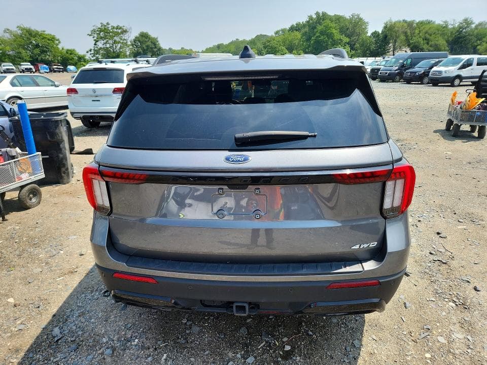 2025 FORD EXPLORER ST-LINE 6