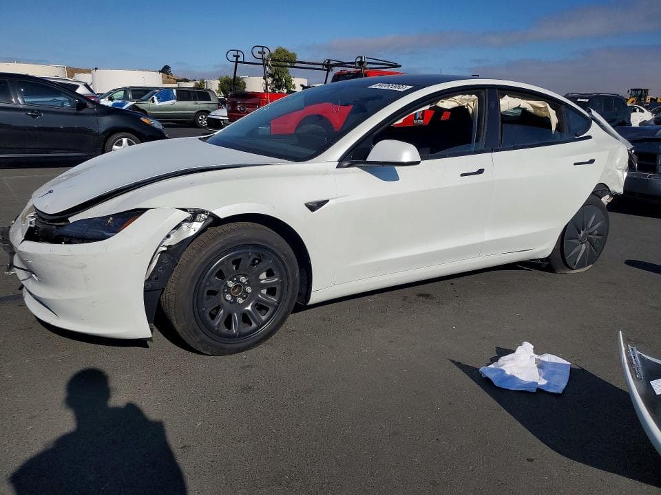 2026 TESLA MODEL 3 - 1