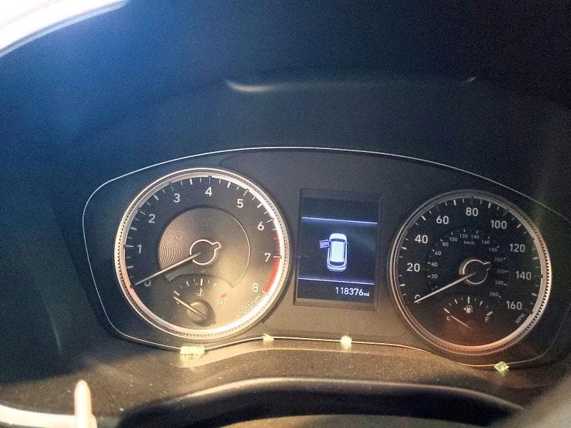 2019 HYUNDAI SANTA FE SE 9