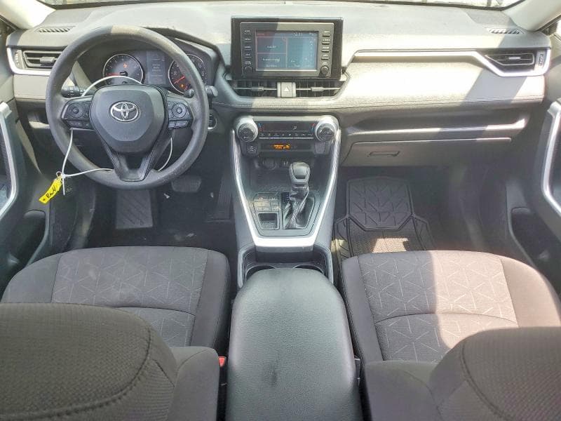 2019 TOYOTA RAV4 XLE 8