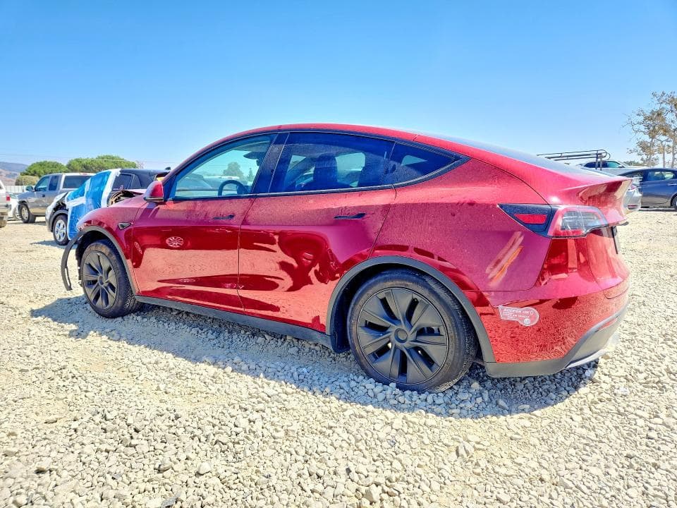 2024 TESLA MODEL Y 2