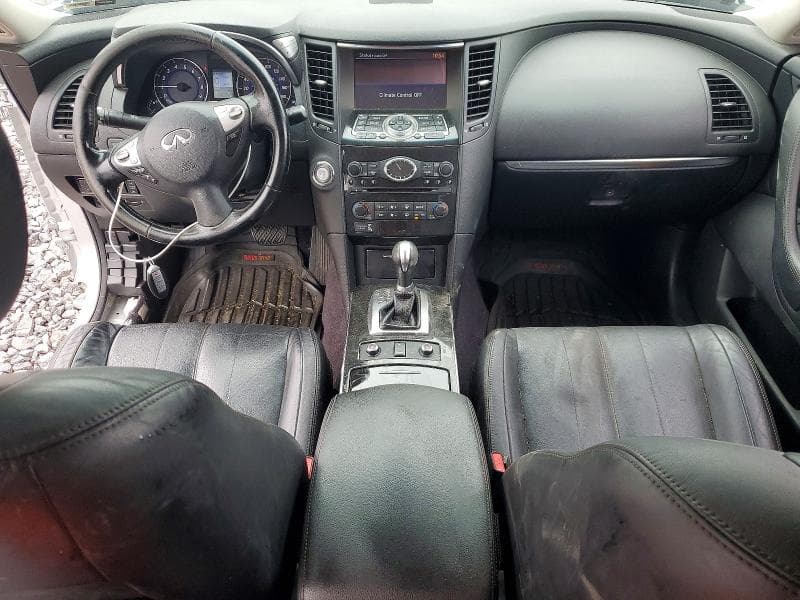 2017 INFINITI QX70 BASE 8