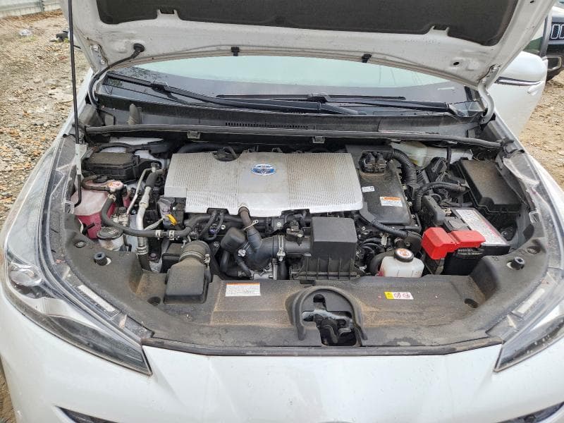 2022 TOYOTA PRIUS XLE 11