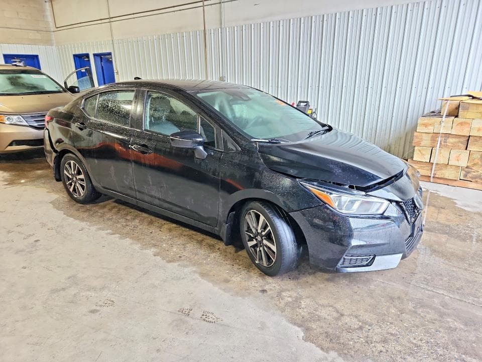 2020 NISSAN VERSA SV 4