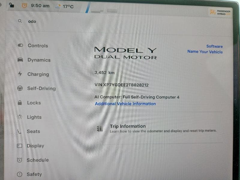 2026 TESLA MODEL Y 9