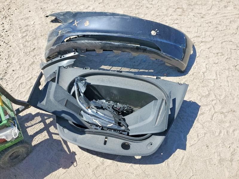 2025 TESLA MODEL 3 12