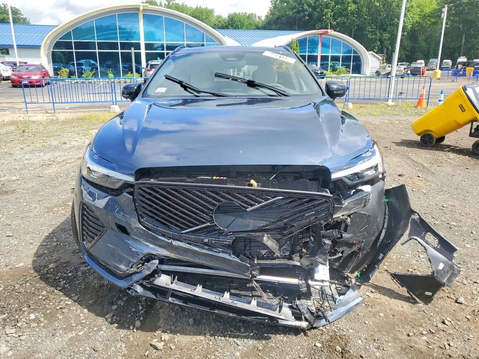 2026 VOLVO XC60 PLUS 5