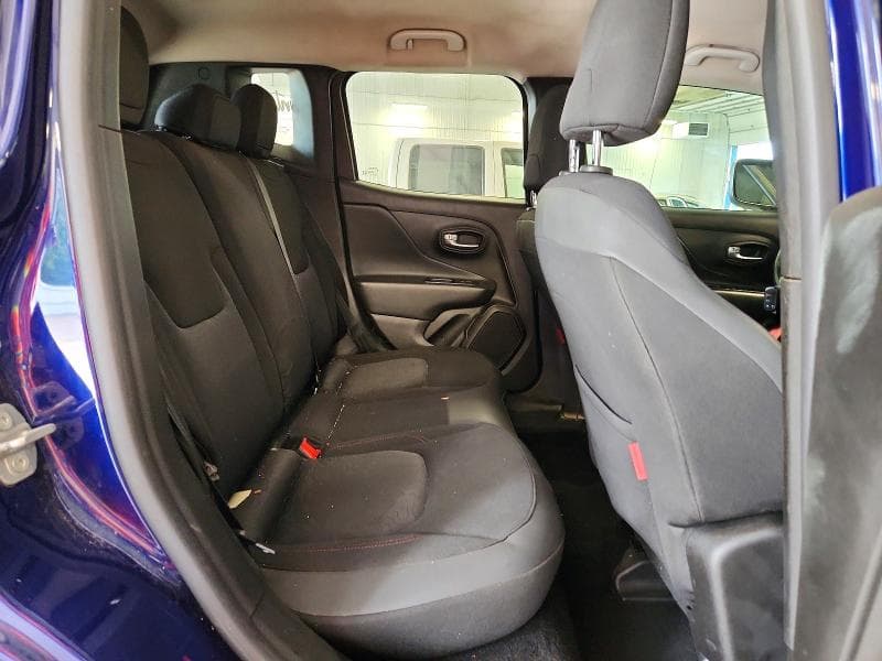 2019 JEEP RENEGADE TRAILHAWK 11