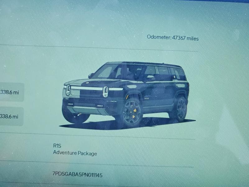 2023 RIVIAN R1S ADVENTURE 9