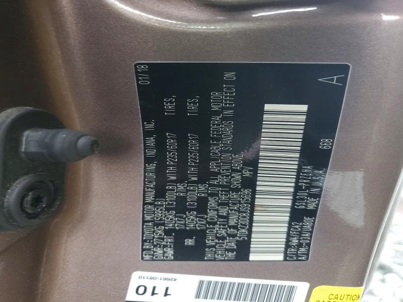2018 TOYOTA SIENNA LE 13