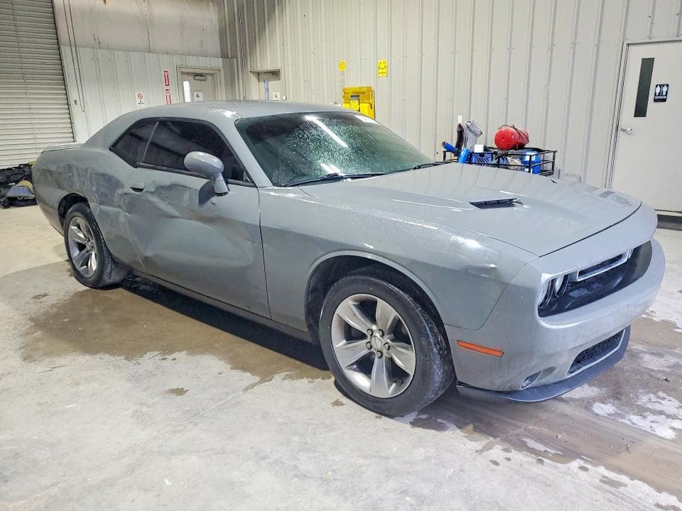 2019 DODGE CHALLENGER SXT 4