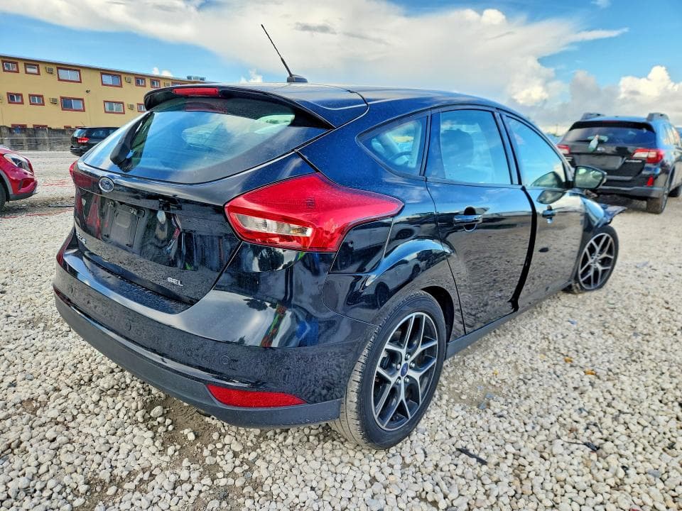 2018 FORD FOCUS SEL 3