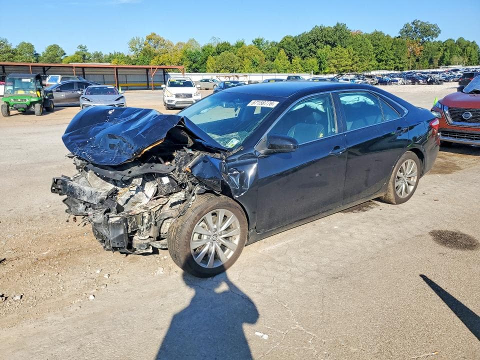2017 TOYOTA CAMRY XLE