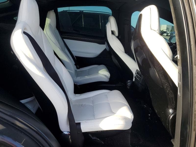 2017 TESLA MODEL X 10