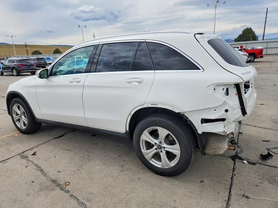 2018 MERCEDES-BENZ GLC 300 4MATIC 2