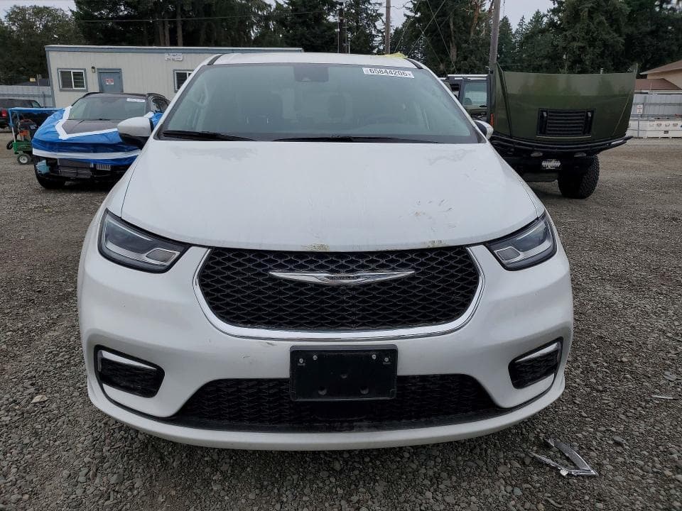 2023 CHRYSLER PACIFICA TOURING L 5