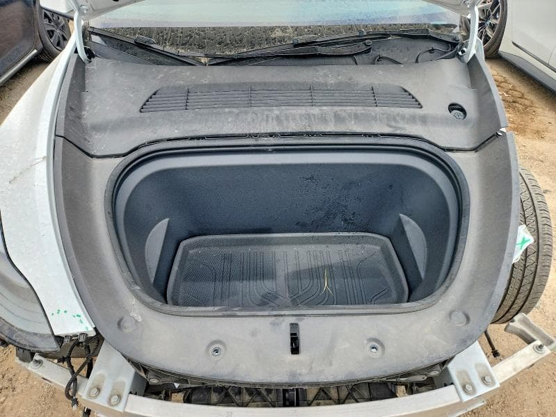 2024 TESLA MODEL Y 11