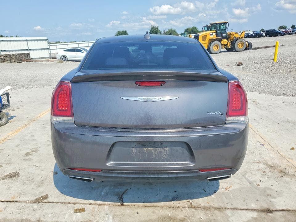 2018 CHRYSLER 300 S 6