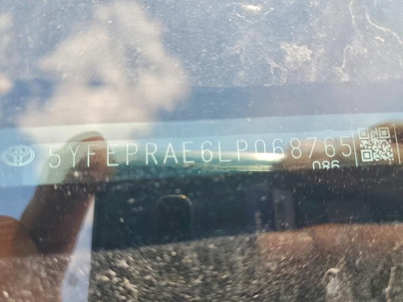 2020 TOYOTA COROLLA LE 12