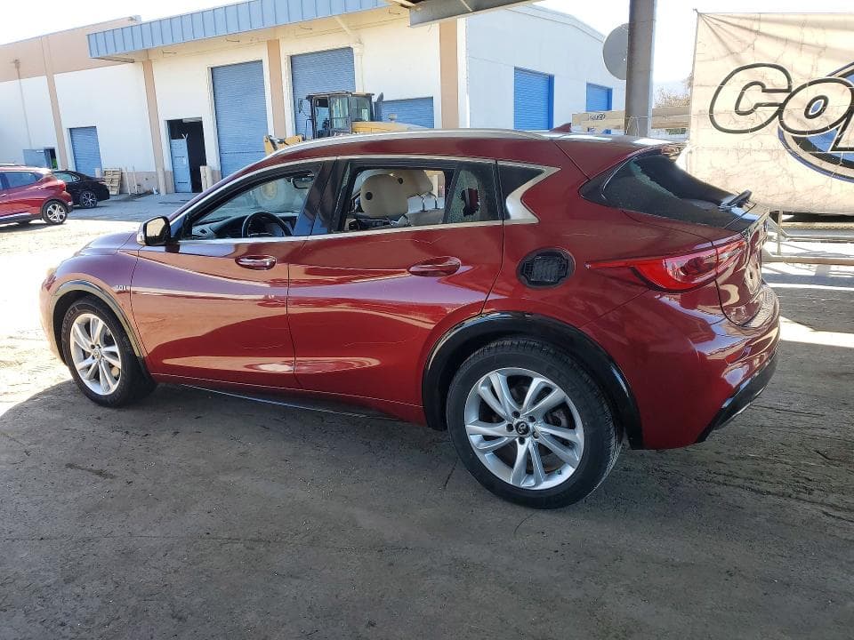 2017 INFINITI QX30 PREMIUM 2
