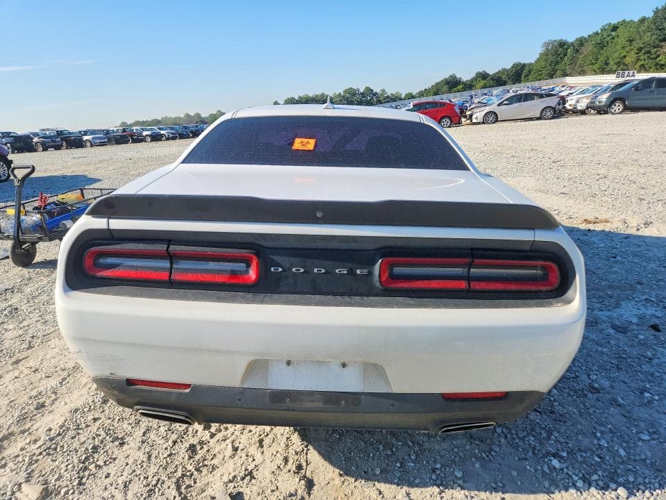 2017 DODGE CHALLENGER SXT 6