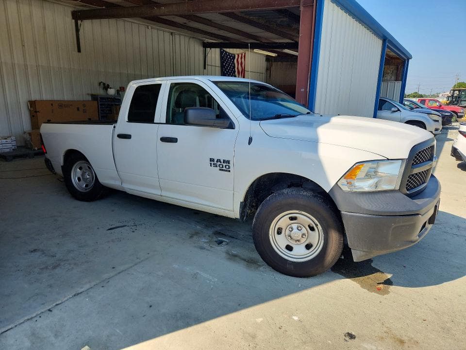 2022 RAM 1500 CLASSIC TRADESMAN 4